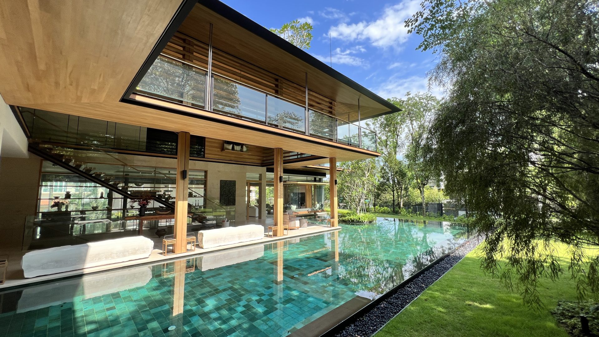 Farrer Road bungalow by Guz Architects, swimming pool